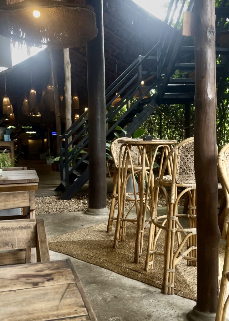 hideout lounge, Reisebericht kandy