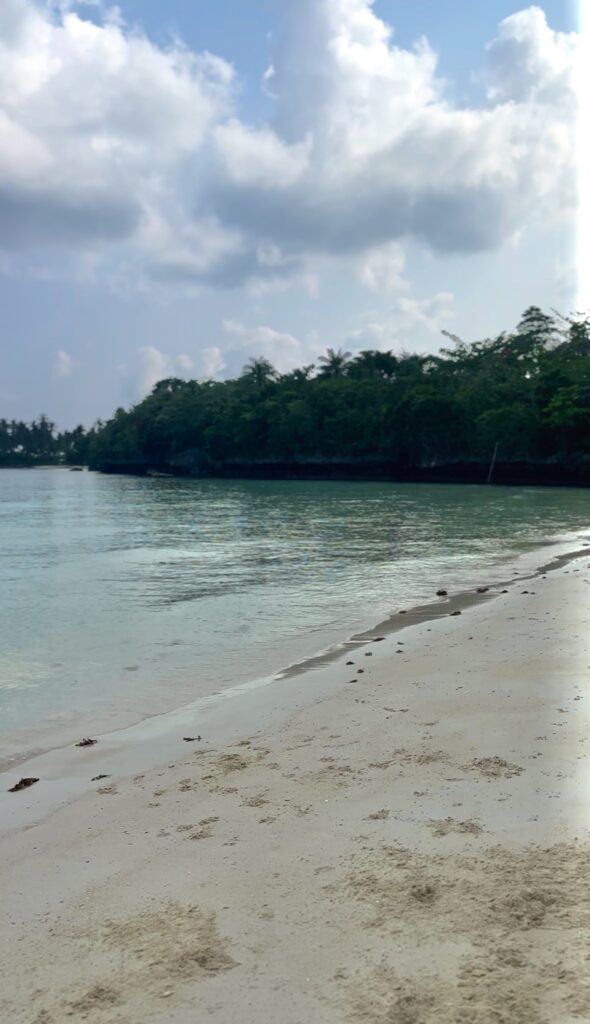 heminsulan beach, Camotes Islands travel guide