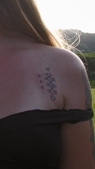 kalinga tattoo, kalinga-tradition, apo whang-od,