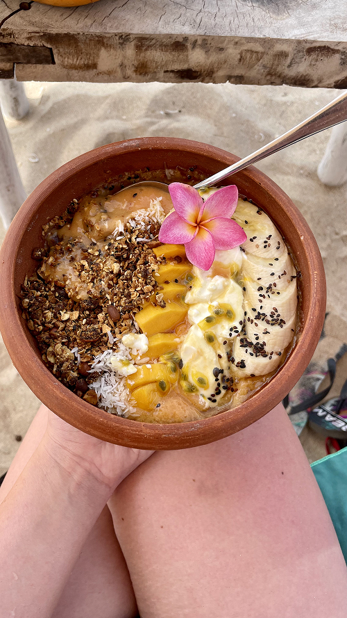 smoothiebowl vibration restaurant trincomalee, reisebericht trincomalee